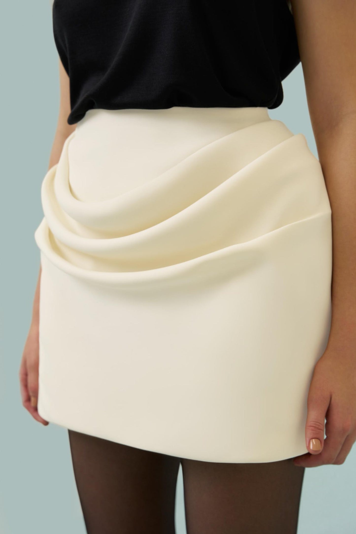 THE MOTION EDIT MINI SKIRT